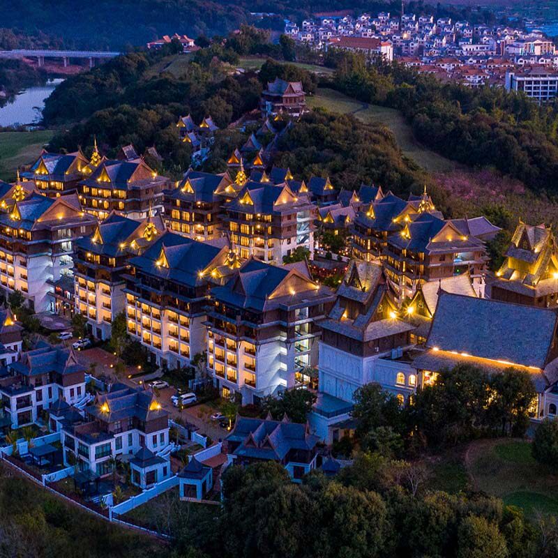 西双版纳悦椿温泉酒店：恒春雨林房529元起/勐巴拉套房729元起，泼水节可用全程不加价