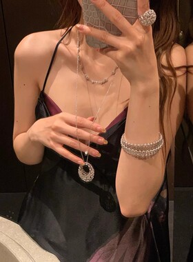 轻奢艺术感银色长项链