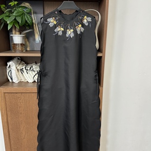 小众设计~重磅双宫丝100%真丝刺绣钉珠 双侧开衩系带连衣裙 罩衫
