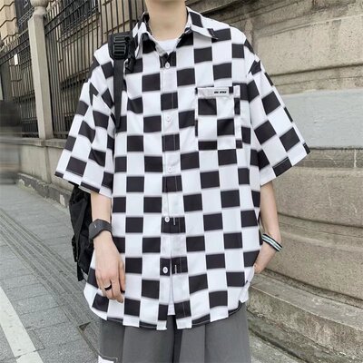 夏季2022新款年轻时尚蓝白格子衬衫男士港风日系上衣盐系外套衬衣