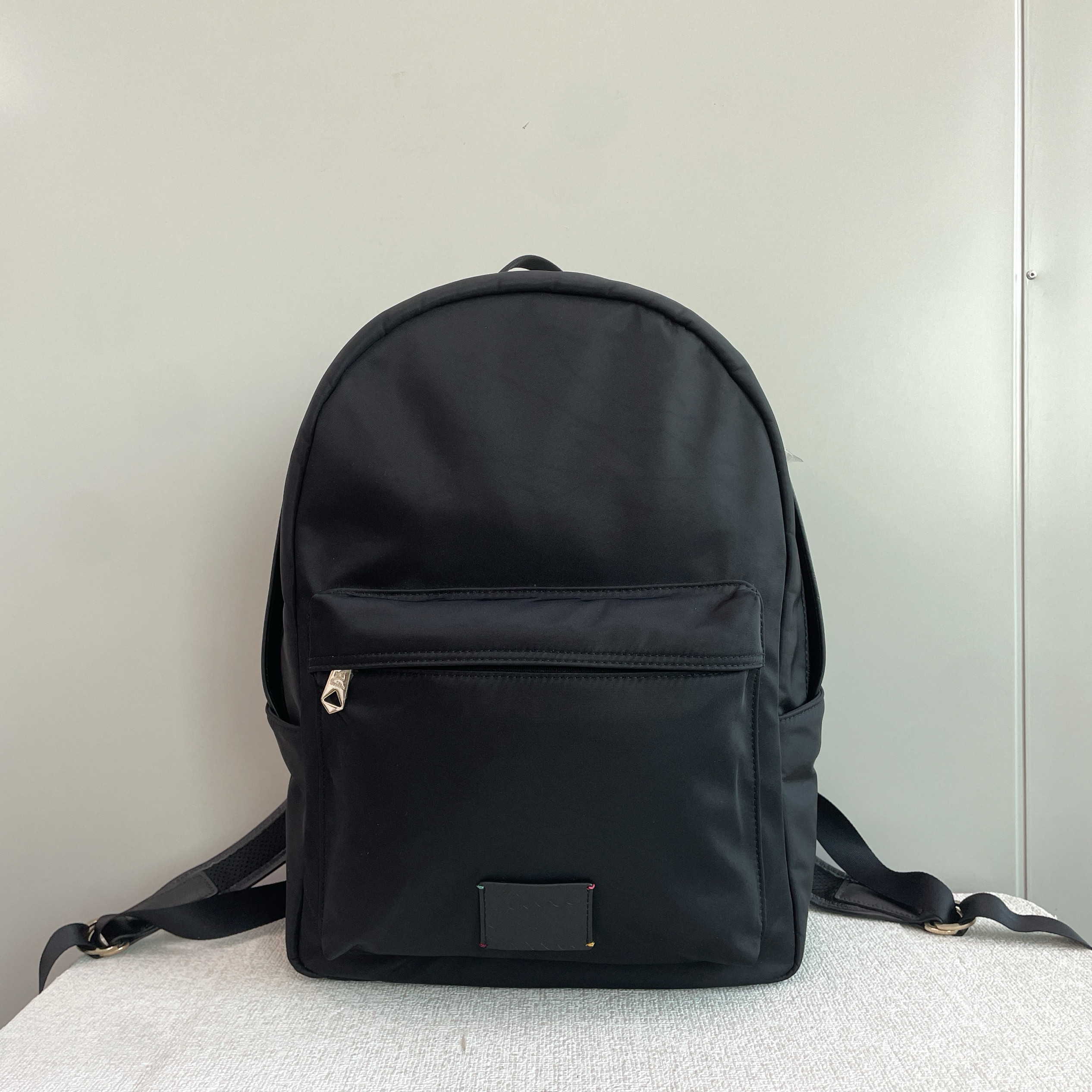 外贸尾货出美国PS尼龙布配真皮大容量双肩包通勤包旅行背包