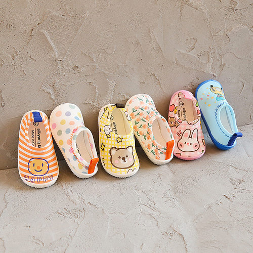 日本春秋儿童室内幼儿园学步鞋