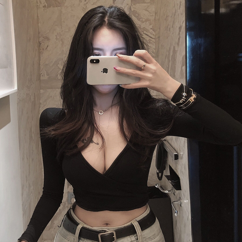 春秋网红主播高腰显瘦低胸短款t