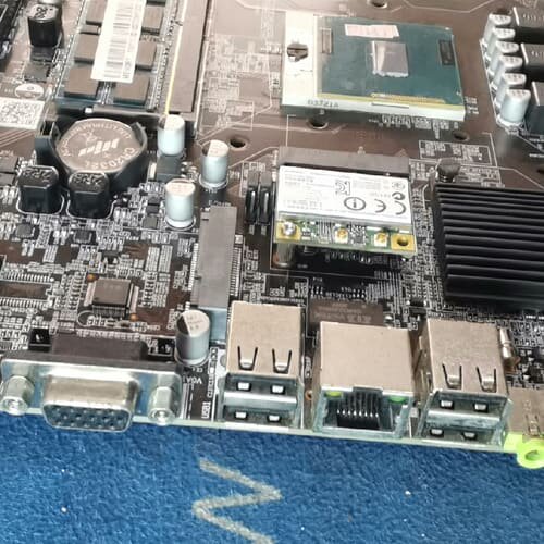 议价 HM65一体机主板 i5-3310 CPU DDR可维修