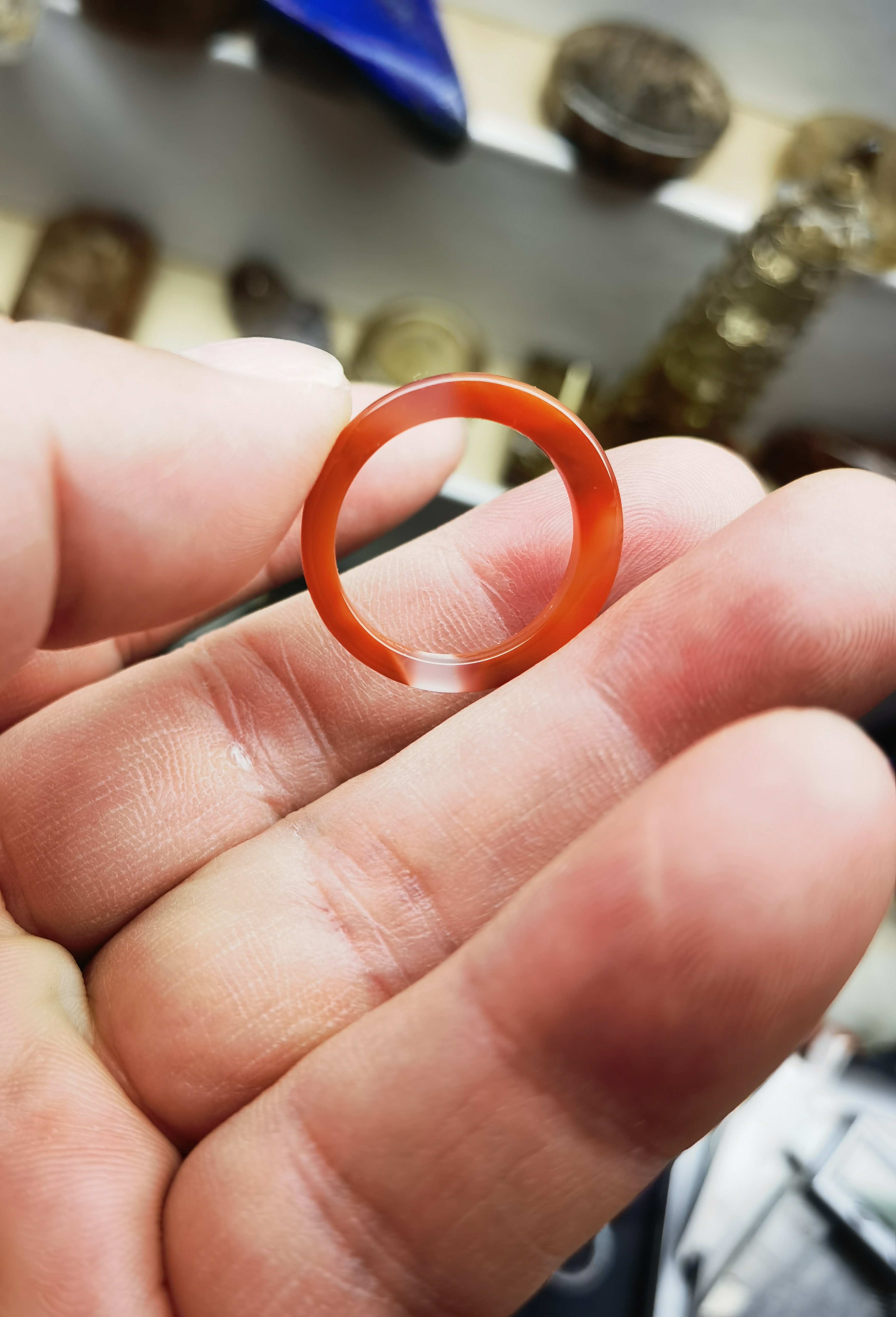 天然保山南红原石手工雕刻戒指微戒圈口16.9条宽2.8重1.2克一物