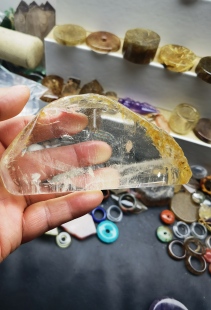 天然西腊老油皮水晶原石摆件景石万花筒重387.8克透明
