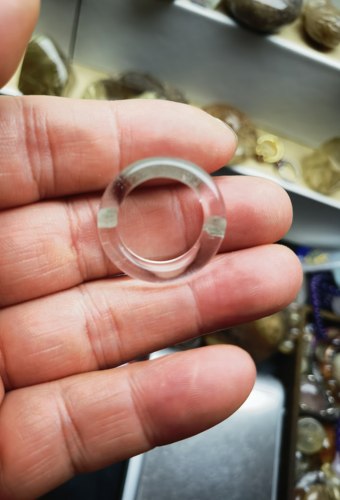 天然绿幽灵净体原石雕刻半山半水戒指圈口17.5条宽5.9条重3.6克