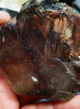 天然红泥茶骸骨骨干城堡原石摆件家居办公室桌面装饰品重124.4克