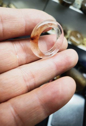 天然红发晶原石手工雕刻戒指圈口16.7条宽5.7重3.6克一图一物