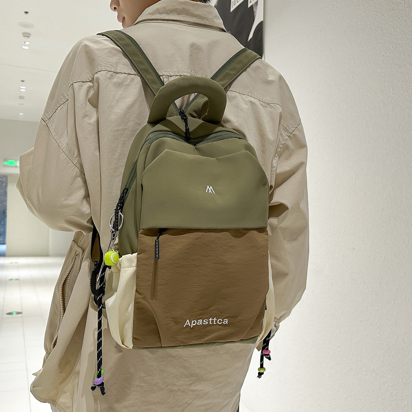 休闲简约风双肩男包女日常百搭轻便防水多功能胸包旅行爬山小背包,箱包皮具/热销女包/男包,双肩背包,淘宝优惠券,粉丝福利购,淘宝优惠卷