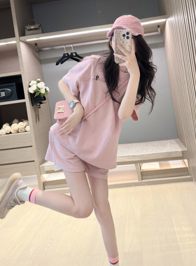 高级粉色运动套装女款夏季2026新款巨好看初夏休闲短袖短裤一整套