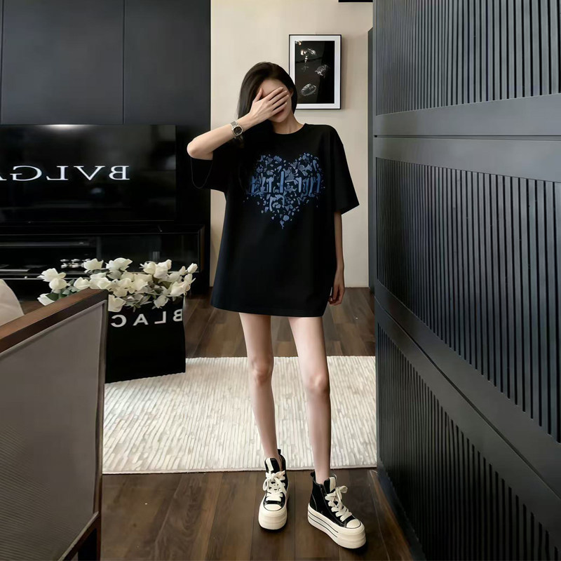 白色短袖t恤女2026新款半袖小个子独特漂亮超火减龄气质大码上衣