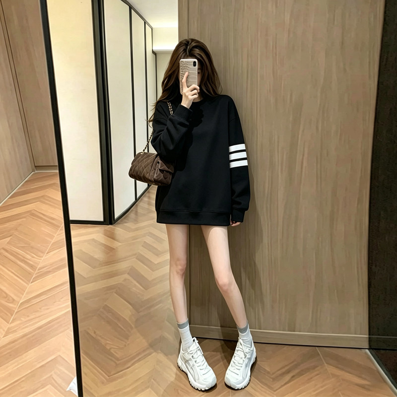 韩版慵懒条纹拼接宽松黑色卫衣