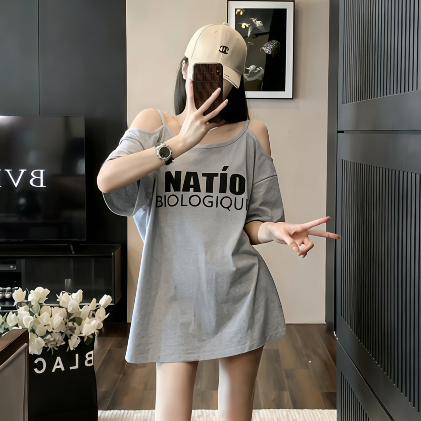 灰色露肩t恤女2026新款欧货大版潮流小个子超火宽松短袖上衣爆款