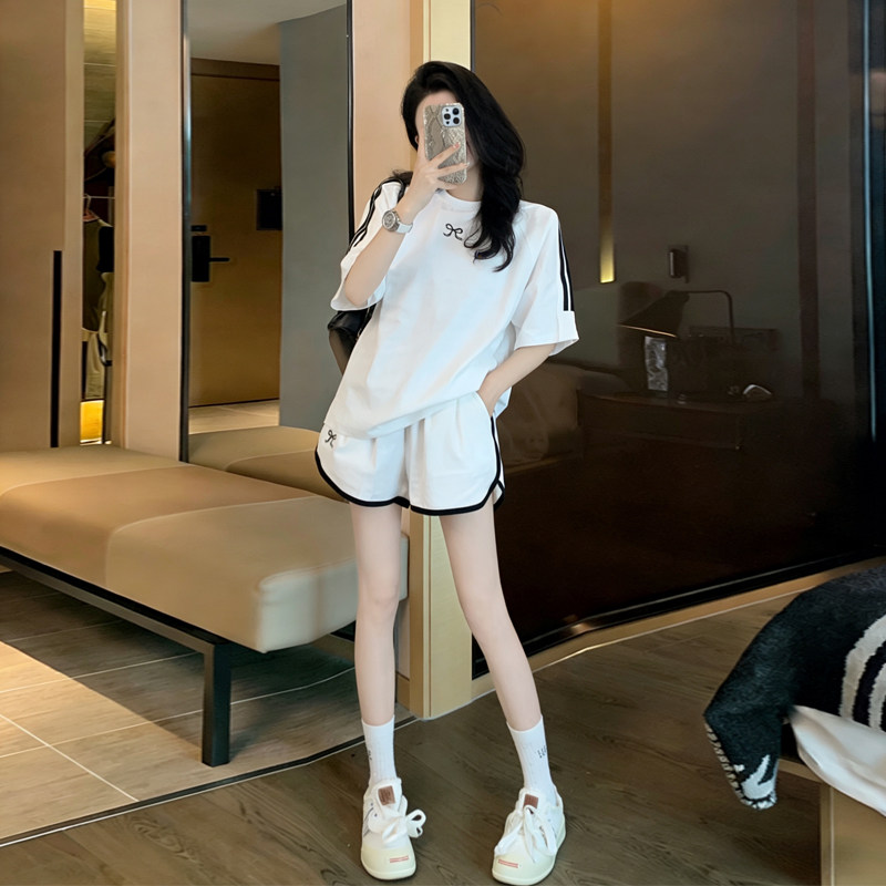 夏季白色短袖短裤运动套装女