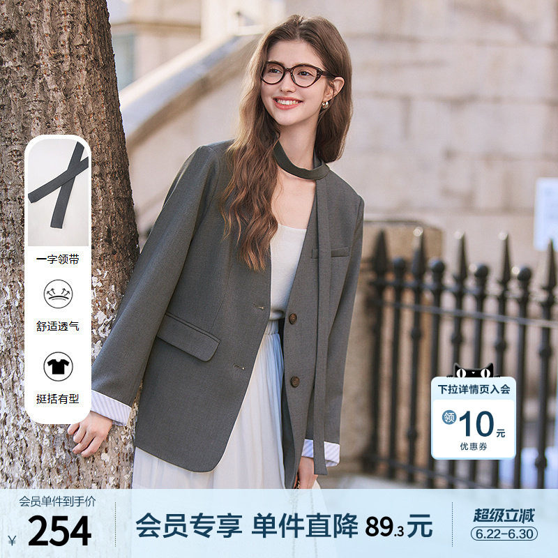 betu百图高级感灰色系带西装女2026年春季新款宽松百搭西服外套 - 实物图