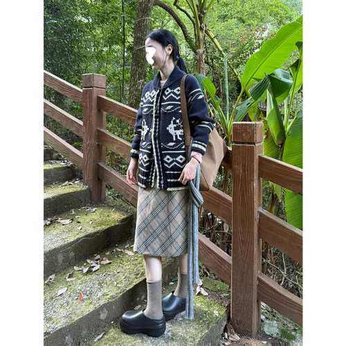 Drawdream 费尔岛撞色小鹿提花毛衣女装复古宽松加厚粗棒针织开衫