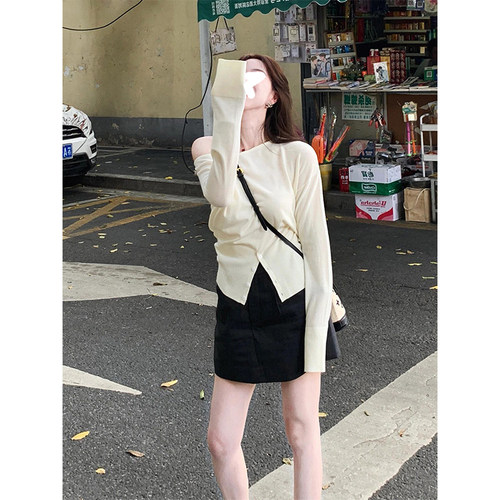 Drawdream 甜辣妹斜领露肩长袖针织衫女早秋下摆开叉百搭打底上衣