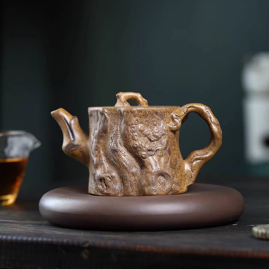 360毫升宜兴紫砂壶手工壶中式茶壶梅桩泥绘松皮壶龙骨金砂松桩壶