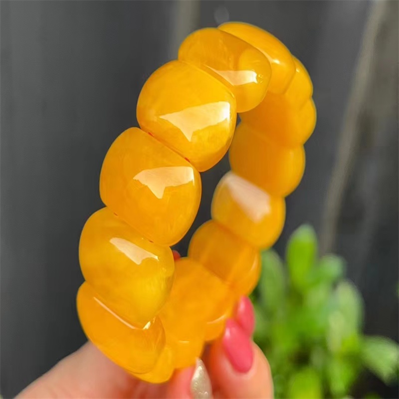 天光墟蜜蜡手牌鸡油黄焦皮料