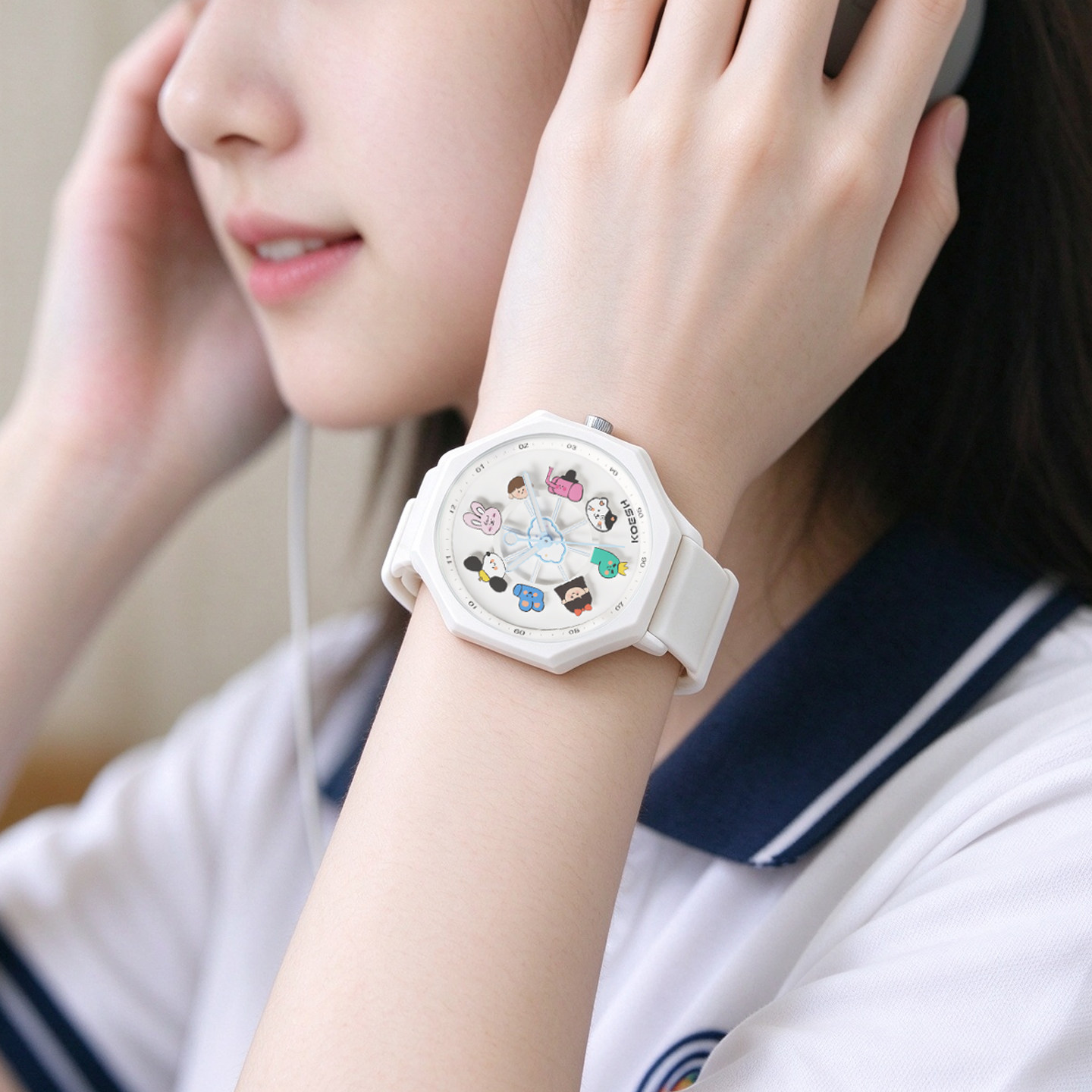 中学生手表女2026新款石英表旋转木马高颜值初中生专用电子表女款