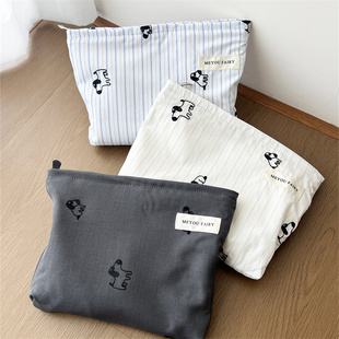 简约小众高级感线条小狗化妆包收纳包手拿包洗漱包内胆包拉链便携