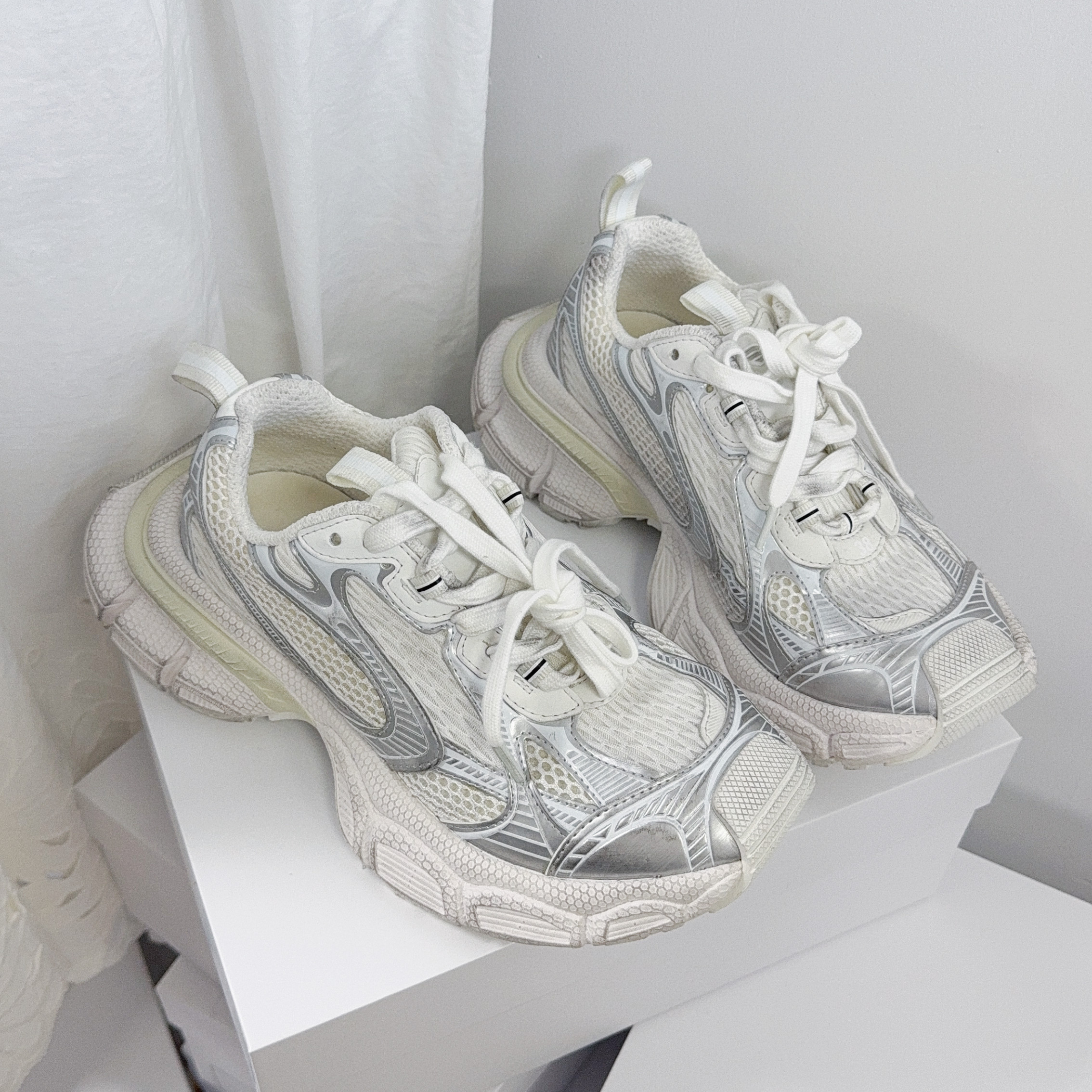 JIE TOU JI  断码福利--25新款复古做旧做脏休闲舒适运动老爹鞋