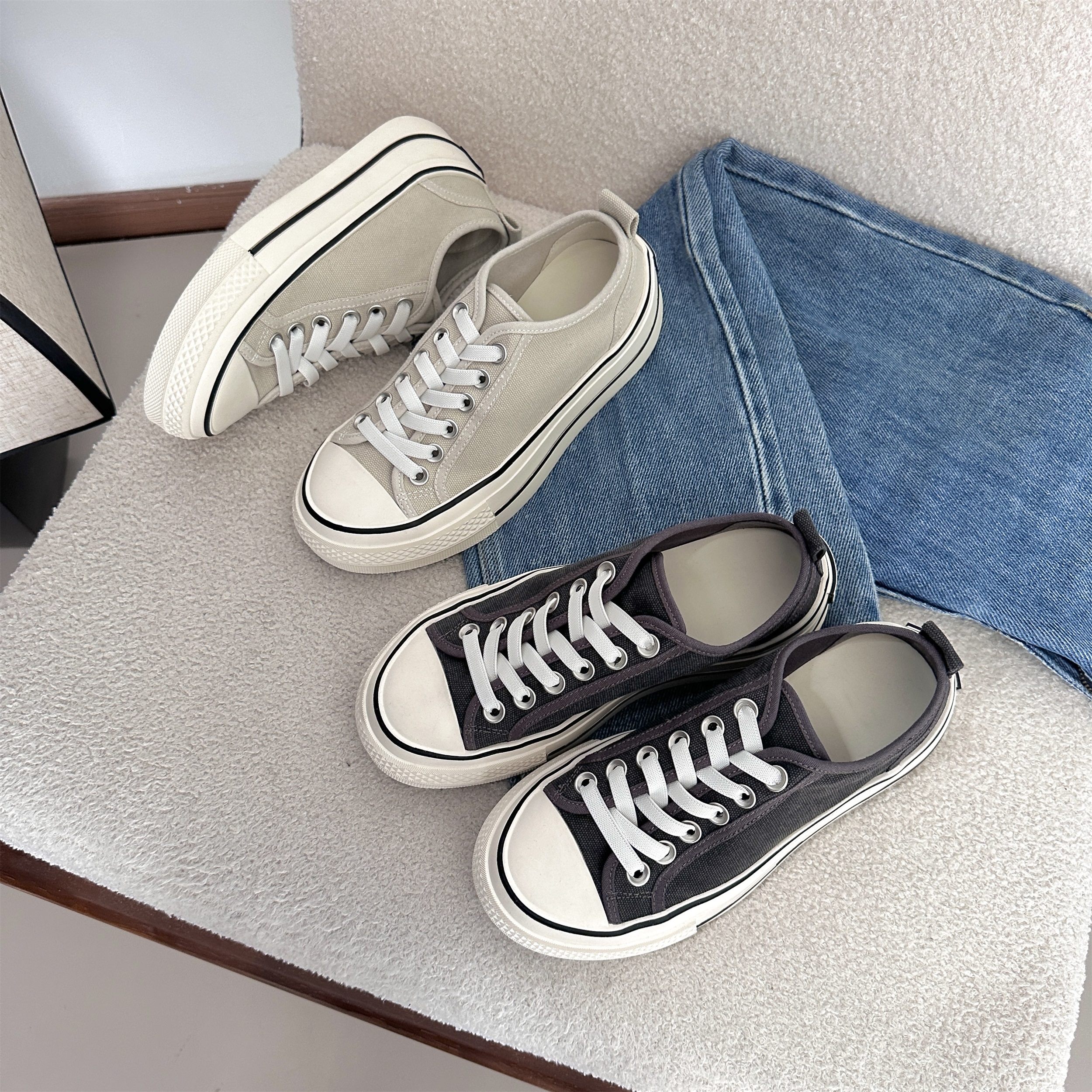 【JTJ】欧货女鞋2025新款松紧鞋带一脚蹬厚底帆布鞋时尚休闲板鞋