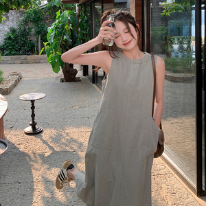 日系甜美减龄工装背心连衣裙女2025夏季新款韩版宽松显瘦牛仔长裙图片