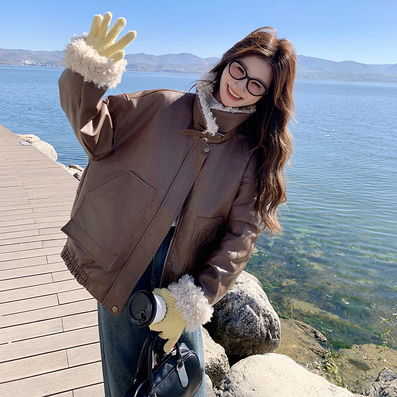 新款数据好羊羔毛pu皮羽绒服90白鸭绒207-1810P295控328，女装羽绒服，卡莱