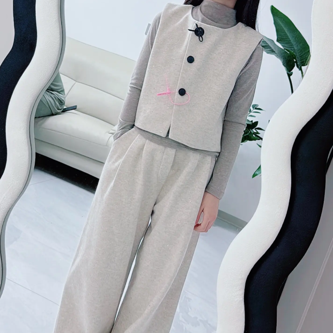 女童毛衣马甲阔腿裤三件套秋冬时髦打底衫韩版高级感时髦撒银套装,童装/婴儿装/亲子装,套装,淘宝优惠券,粉丝福利购,淘宝优惠卷