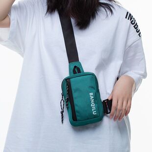 胸包斜挎包女ins超火包男士手机包韩版百搭单肩包2024新款胸前包