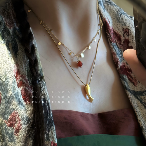 金色鱼尾项链女轻奢高级感不褪色钛钢锁骨链小众设计双层叠戴配饰