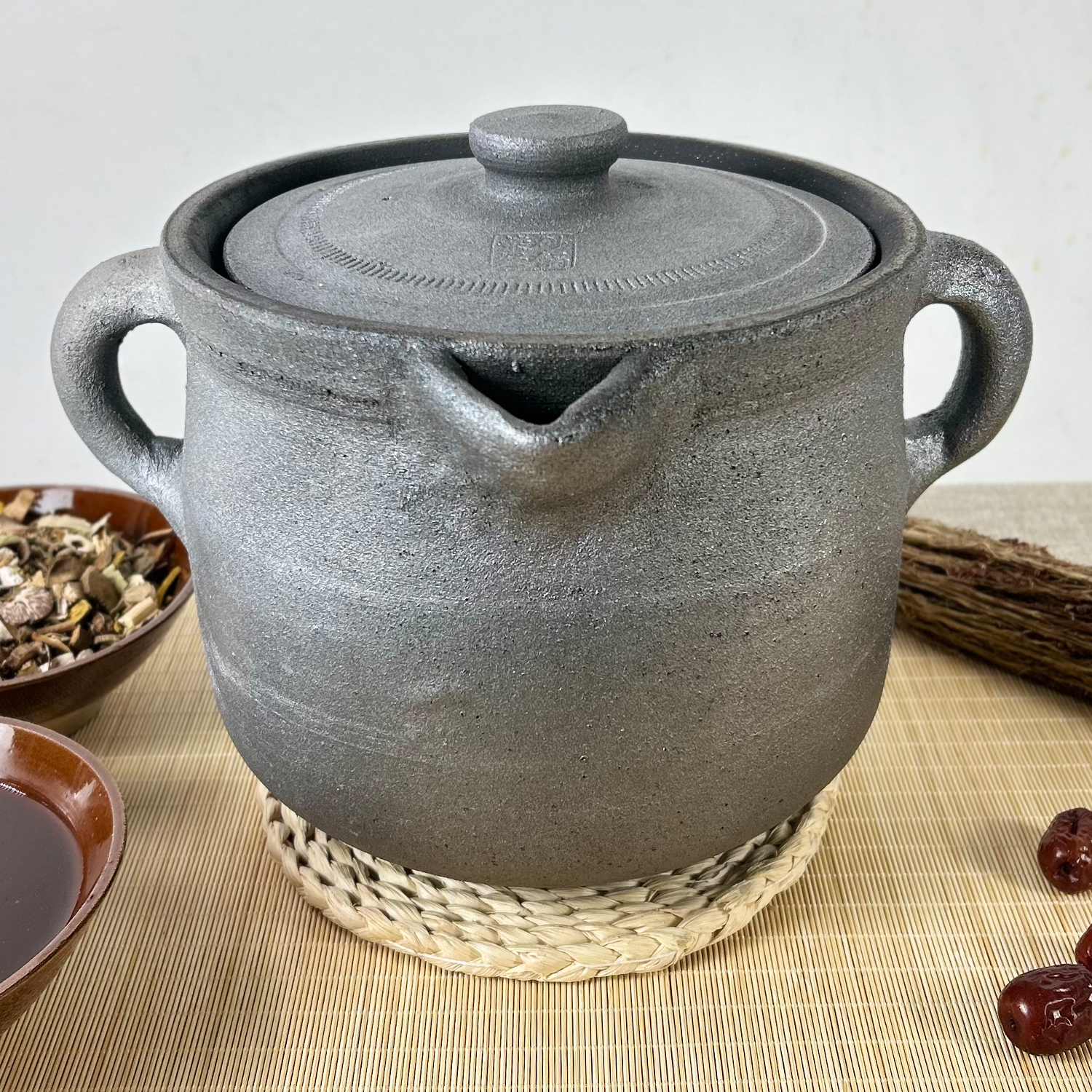 老式家用四川雅安荥经黑砂药煲