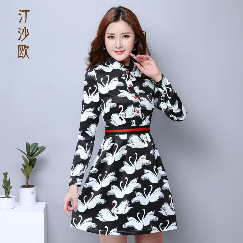 汀沙欧新款秋冬长袖连衣裙复古淑女小立领黑天鹅印花拼接中腰修身