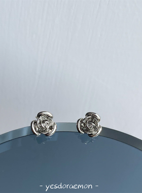 哥特少女 温柔清冷气质冷淡风金属玫瑰耳钉 s925银针原创设计耳饰