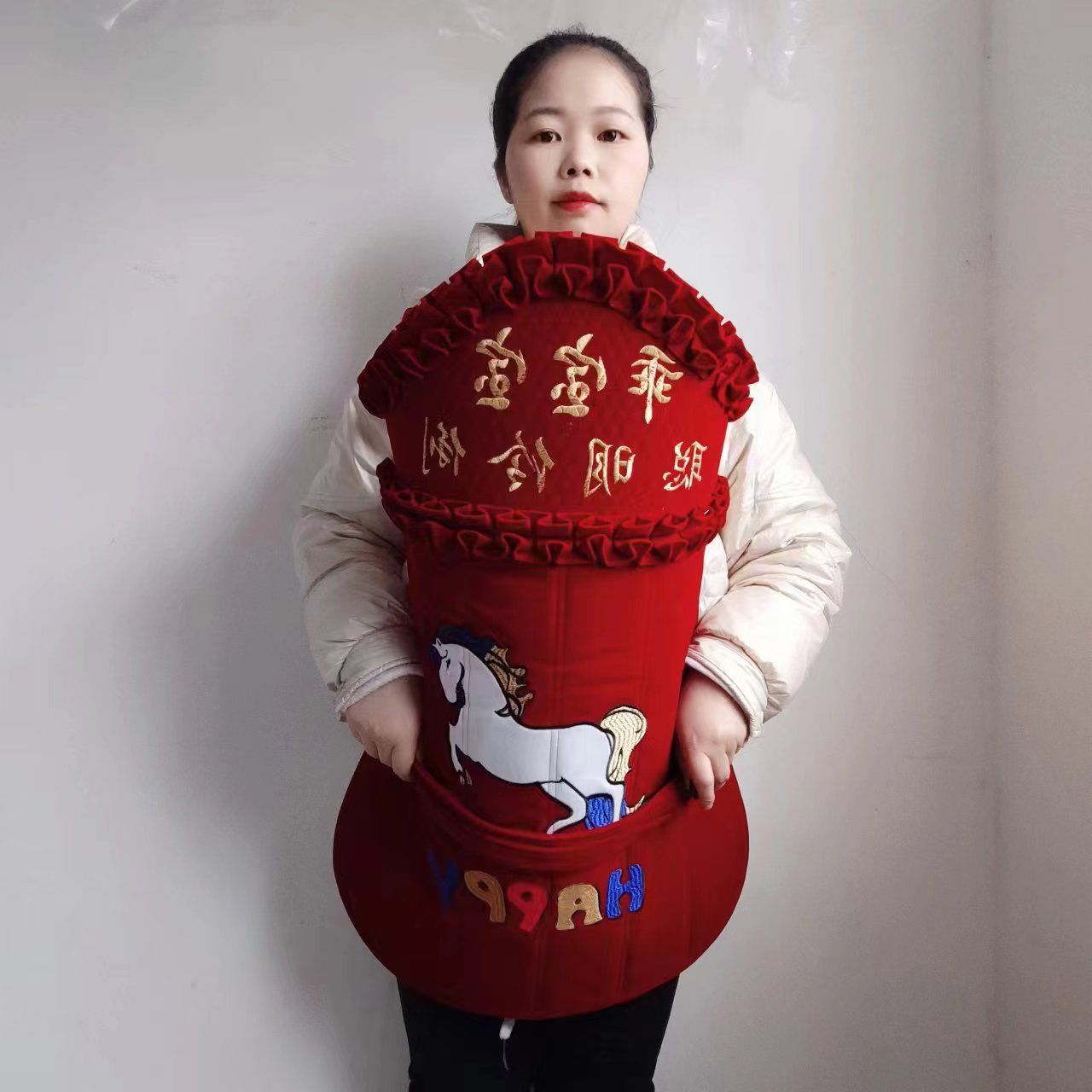 云南婴儿民族背带小孩绣花宝宝外出刺绣传统老式贵州小孩子手工
