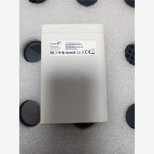 希捷1TB移动硬盘，USB3.0，有两个，一黑一白，正常使用议价