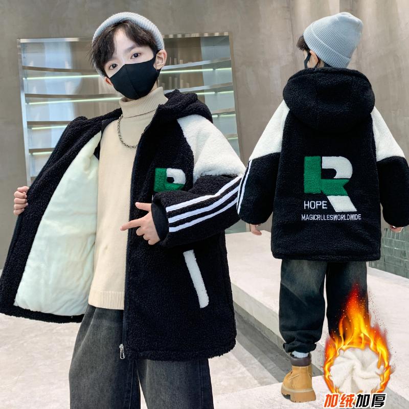 男童羊羔绒外套秋冬摇粒绒棉衣