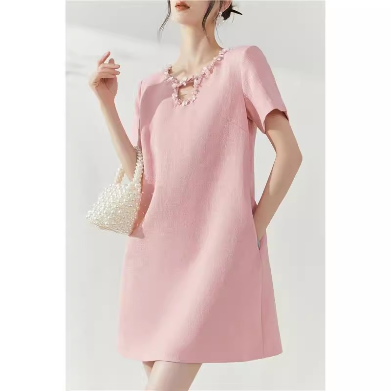 爵莱菲大码设计小众不撞款短袖连衣裙粉色宽松显瘦垂感法式茶歇裙