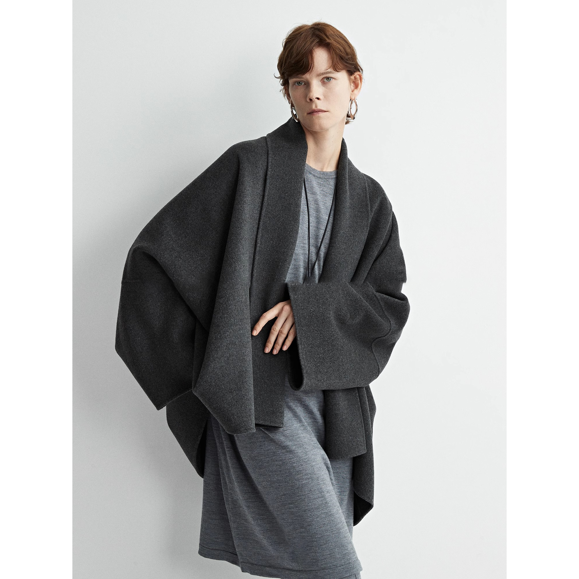 爵莱菲大码秋冬新款高级感慵懒风羊绒羊毛双面呢斗篷大衣胖mm显瘦