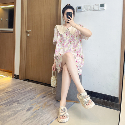 娃娃领粉色连衣裙女夏季2024新款设计感小众小个子大码遮肚子胖mm