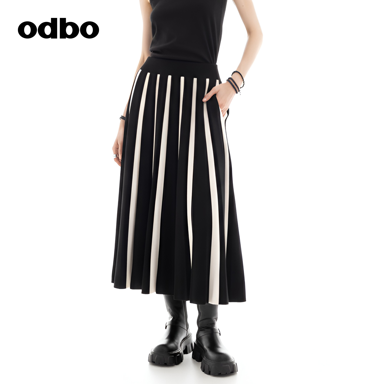 odbo/欧迪比欧条纹撞色A字半身裙女秋冬新款百搭中长款针织伞裙子