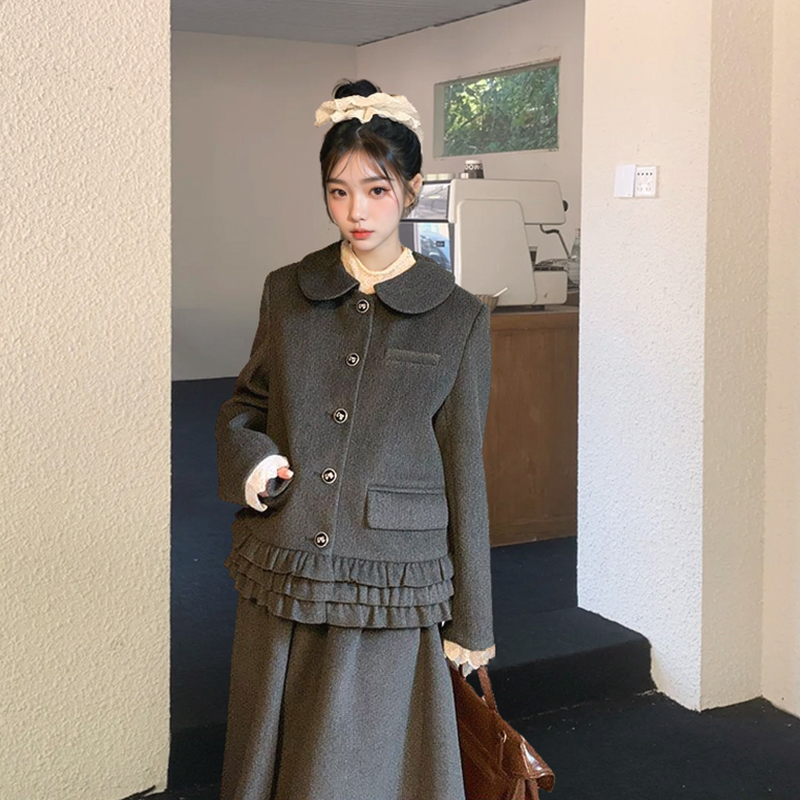 日系留洋千金风木耳边娃娃领夹棉西装外套+蕾丝花边伞裙两件套装