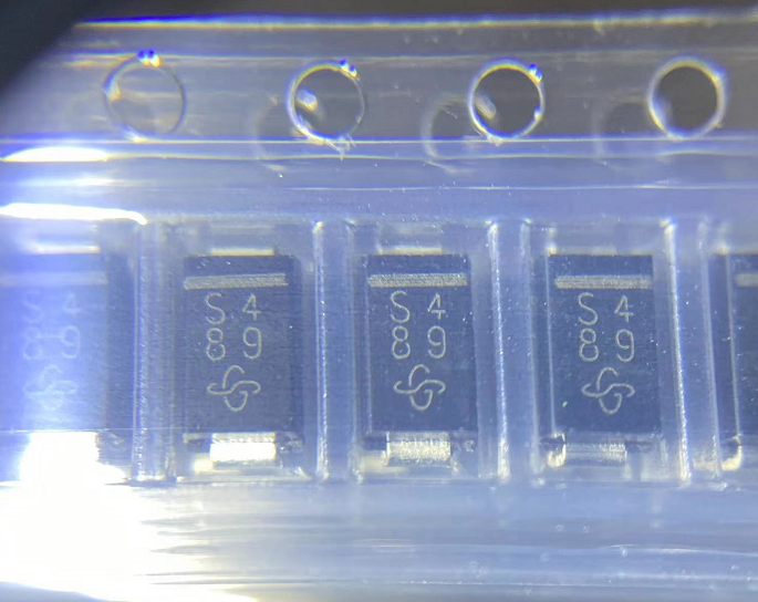 VISHAY封装DO-214AC肖特基二极管