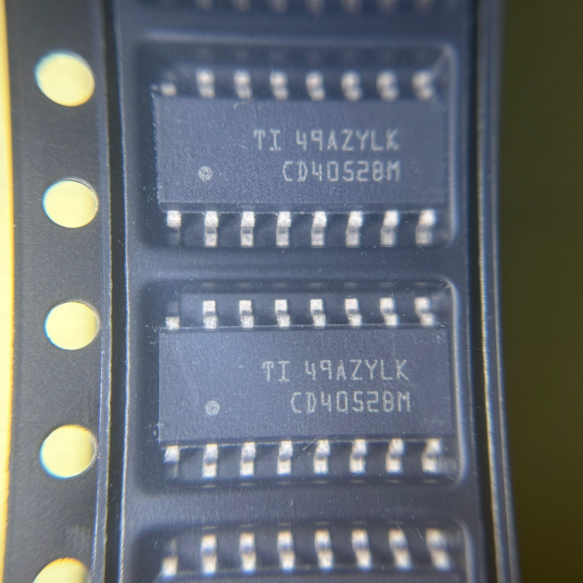 CD4052BM 全新原装 SOP-16 模拟开关 CD4052BM96 多路复用器