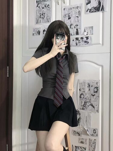 纯欲收腰jk衬衫褶皱设计感短袖