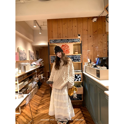 aaaaxbbb羊毛绞花毛衣圆领上衣女