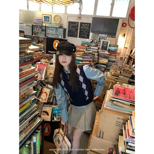 aaaaxbbb 温莎第三场雨 两色菱格针织马甲叠穿圆领纽扣时尚背心