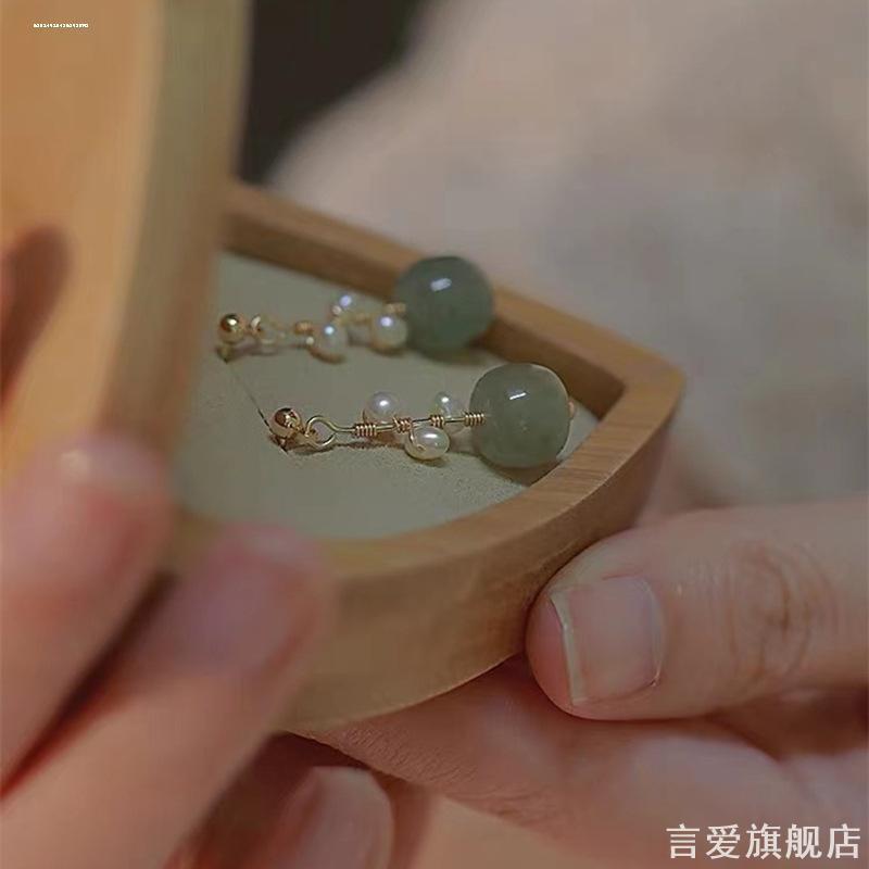 温柔绿玉石珍珠耳钉女法式复古图片